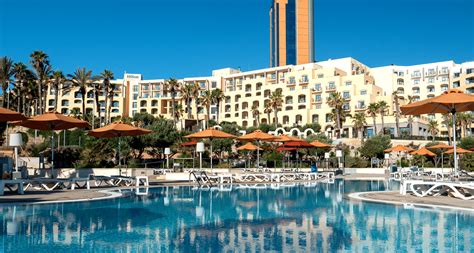 merkanti pool hilton malta.